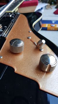 Art Deco Details op de Duesenberg (Volume en tone knopen)